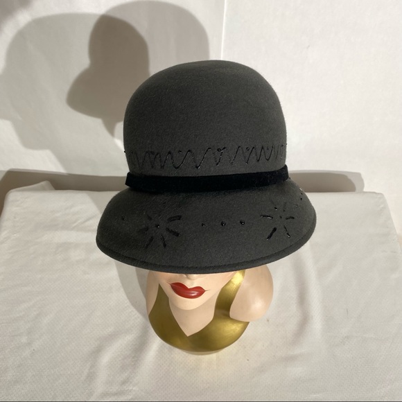 Important Hats By Mindy Fradkin - Picture 5 of 10